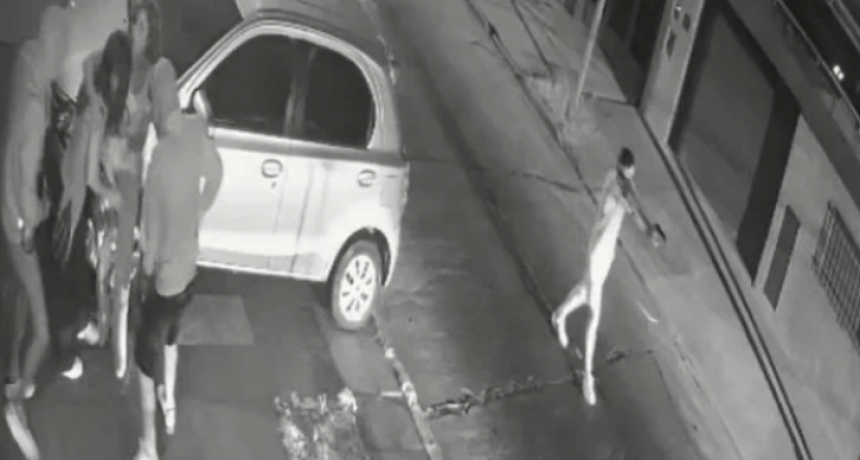 Violento asalto en Ramos Mejía: encañonaron a dos madres cuando iban a buscar a sus hijas a un cumpleaños