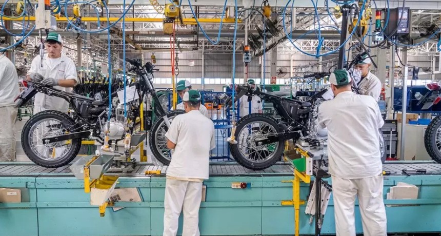 ALARMA EN LA INDUSTRIA: energ&iacute;a m&aacute;s cara, temor por despidos y f&aacute;bricas al l&iacute;mite por un invierno cr&iacute;tico