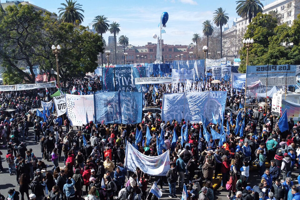 Intensa Movilización por San Cayetano: Críticas al Gobierno de Milei y Demandas de Trabajo y Asistencia