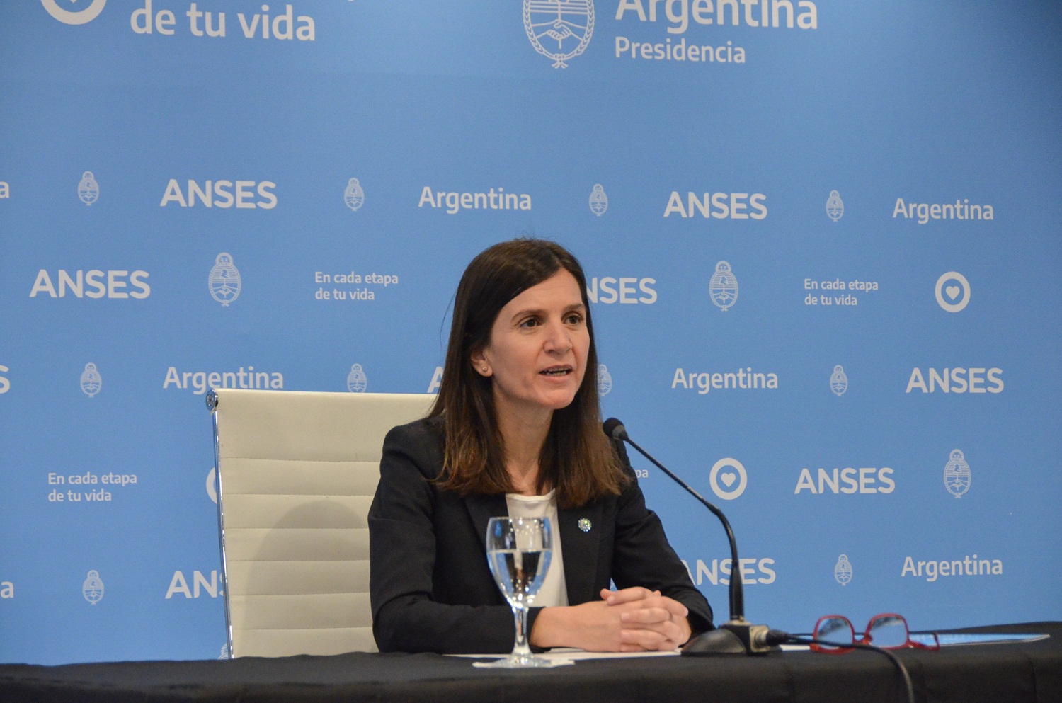 Fernanda Raverta: "Desde el próximo lunes, los trabajadores podrán tramitar su crédito a través de la web de ANSES"