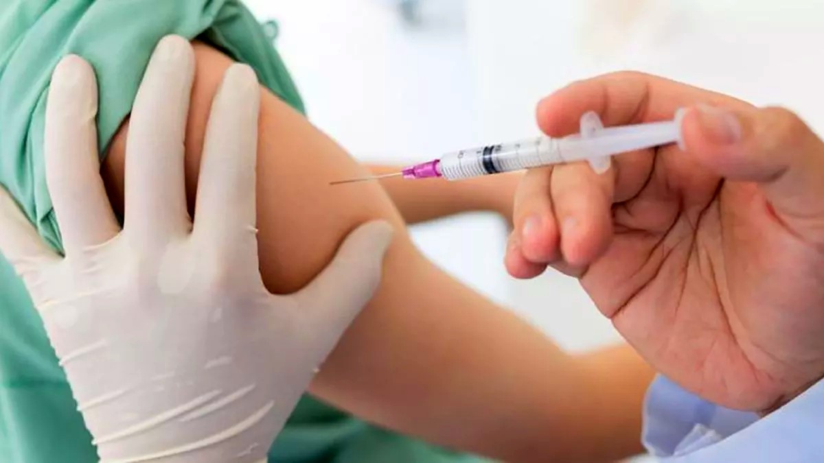 Se refuerzan las recomendaciones de vacunación contra COVID-19 para niñas, niños y adolescentes