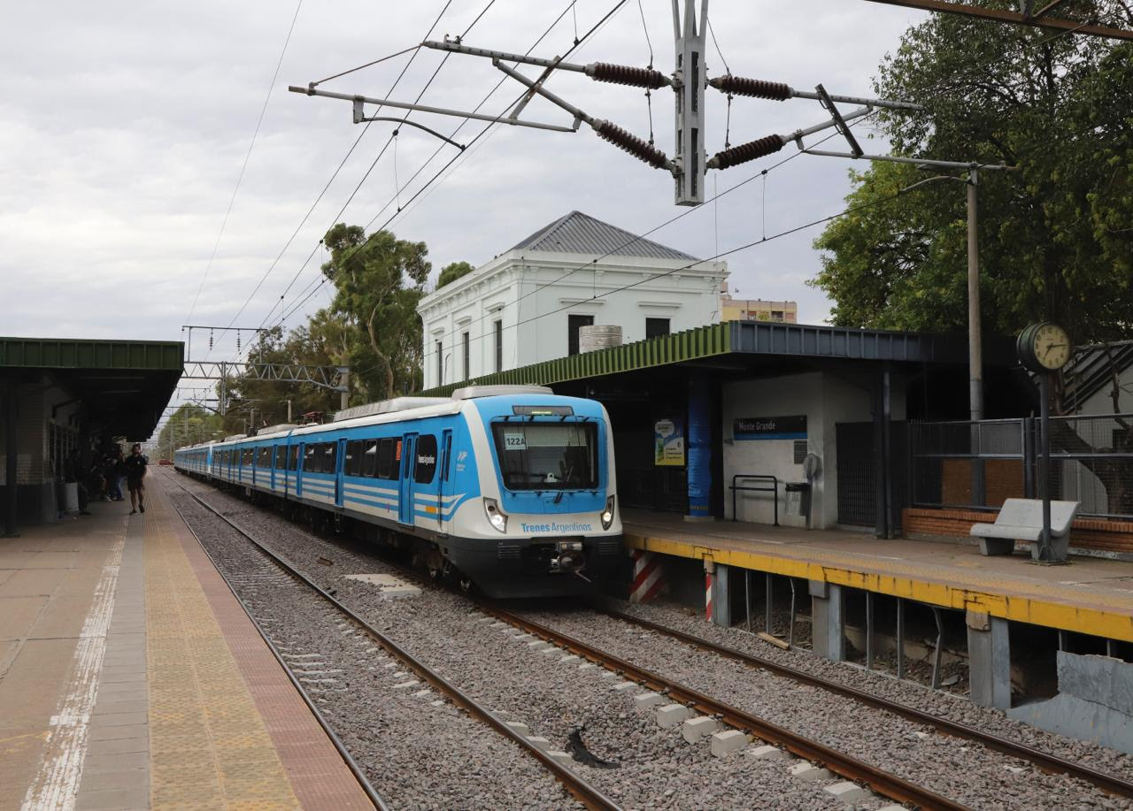 Fernando Gray critica la transformación de la audiencia pública sobre el aumento tarifario de colectivos y trenes