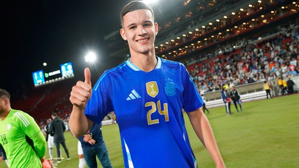 Racing acelera y queda a un paso de cerrar la llegada de Valentín Carboni