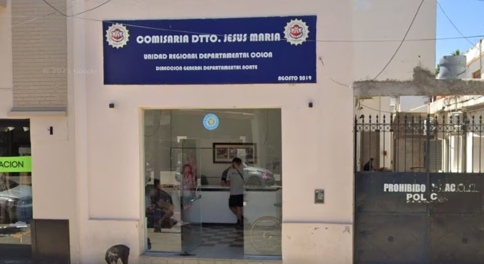 Escándalo policial en Córdoba: intentó robar un auto y terminó preso, era agente en actividad