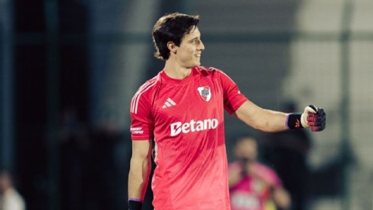 River sobrevivió al clásico, no pudo en los 90 y festejó desde los doce pasos en Maldonado