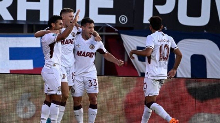 Golpe granate en Boedo: Lanús fue letal, venció a San Lorenzo y desató silbidos en el Nuevo Gasómetro