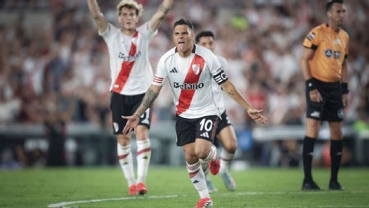 River impuso su ley en el Monumental: doblete de Quintero, golpe a Gimnasia y liderazgo absoluto
