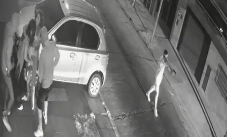 Violento asalto en Ramos Mejía: encañonaron a dos madres cuando iban a buscar a sus hijas a un cumpleaños