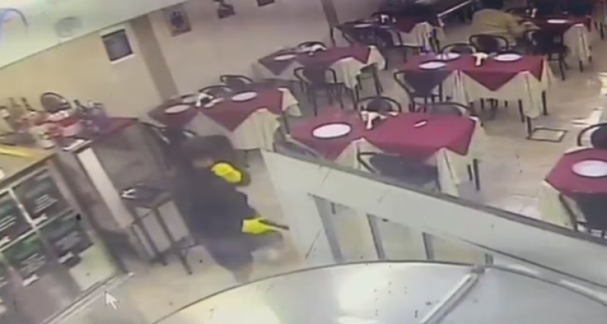 Pánico en pleno centro de San Justo: encapuchados apuntaron a un nene y desataron una brutal entradera en un bodegón