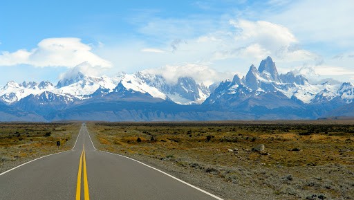 El Gobierno avanza en la privatización de rutas: concesionará más de 8.400 kilómetros y cerrará Corredores Viales