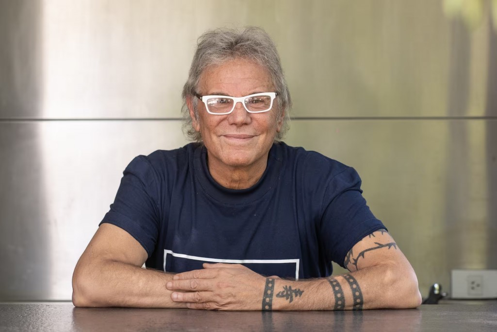 Beto Casella vuelve a la TV abierta: nombre confirmado, fecha de estreno y un panel explosivo en América