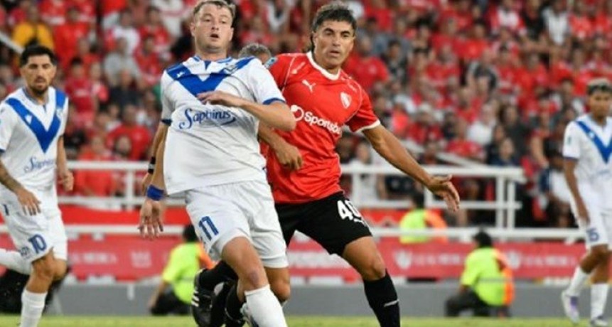 Doble Gordon, goles en un minuto y un clásico a puro fuego: Independiente y Vélez empataron en Avellaneda