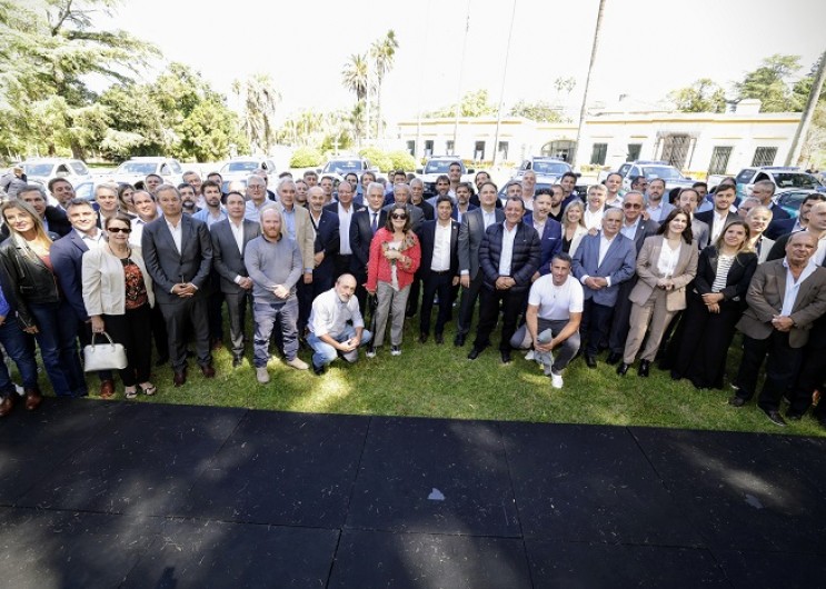 Kicillof desafía el ajuste nacional y lanza un millonario fondo para seguridad con más de 100 intendentes