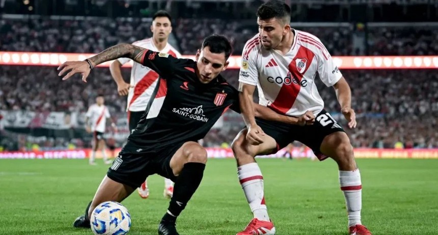 River perdió su invicto en el Monumental: Estudiantes lo derrotó 2-0 y se reafirmó en la cima