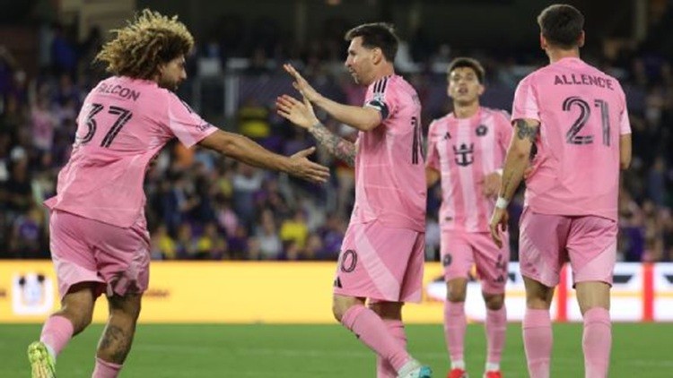 Messi incendió Orlando: doblete, tiro libre y remontada histórica en el Clásico del Sol