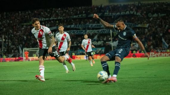 River no despega sin Gallardo: empate en Mendoza y Coudet en la mira