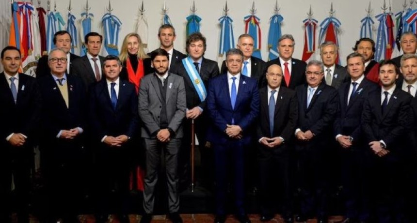 Alarma fiscal: las provincias perdieron casi un bill&oacute;n de pesos pero los gobernadores siguen apoyando a Milei