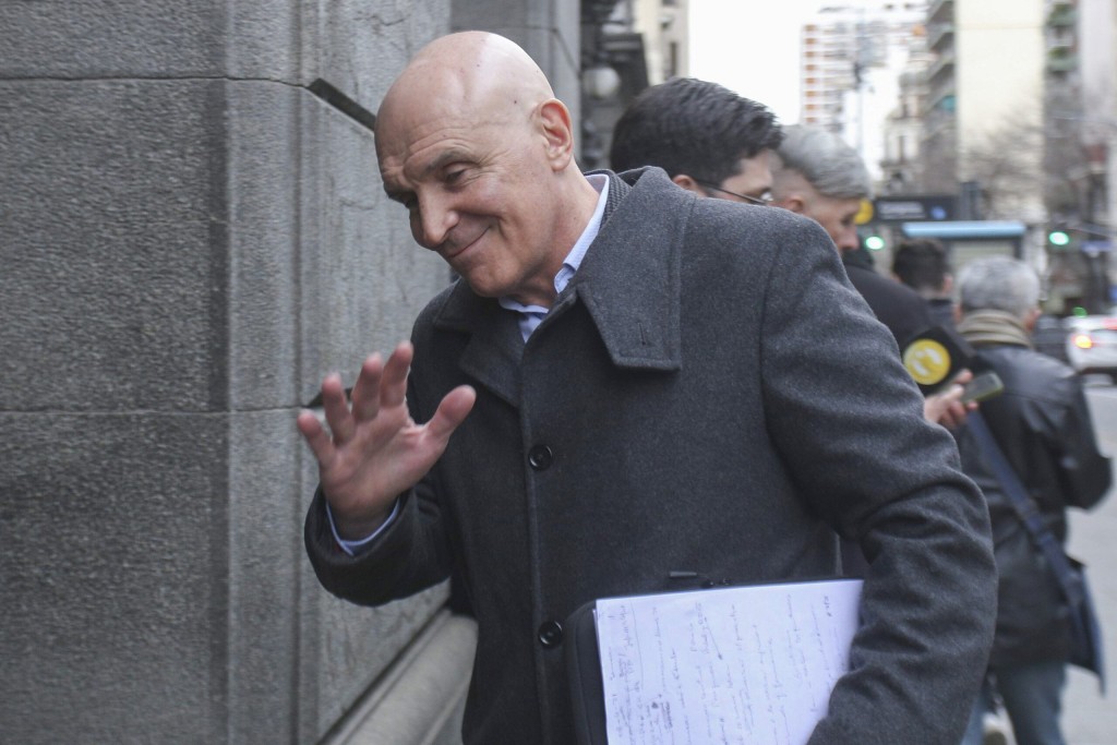 Esc&aacute;ndalo judicial: extienden la inhibici&oacute;n a Espert y crece el misterio por los 80.000 d&oacute;lares retirados del banco