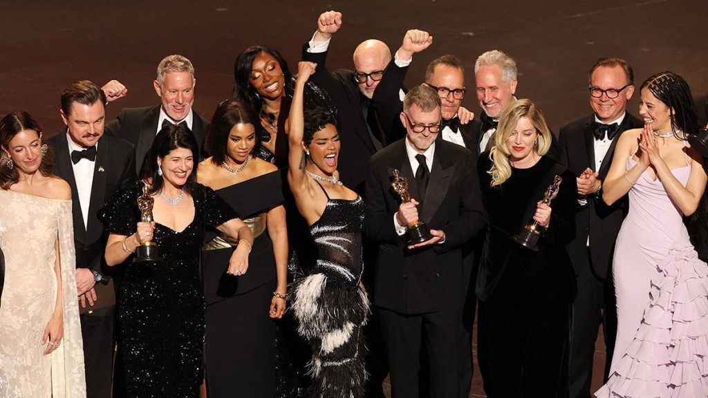 Noche hist&oacute;rica en Hollywood: Paul Thomas Anderson arras&oacute; en los Oscar 2026 con &ldquo;Una batalla tras otra&rdquo;