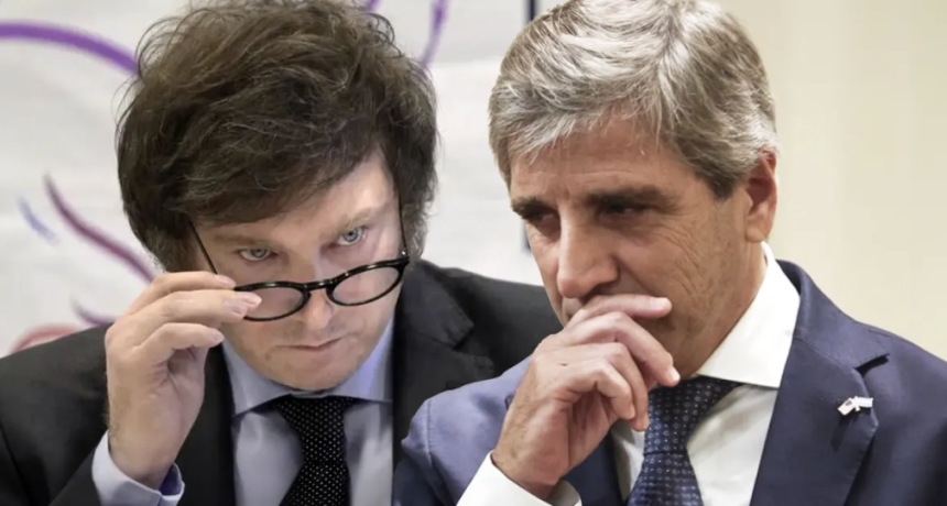 Nueva encuesta golpea al Gobierno: la aprobaci&oacute;n de Milei cae a su nivel m&aacute;s bajo