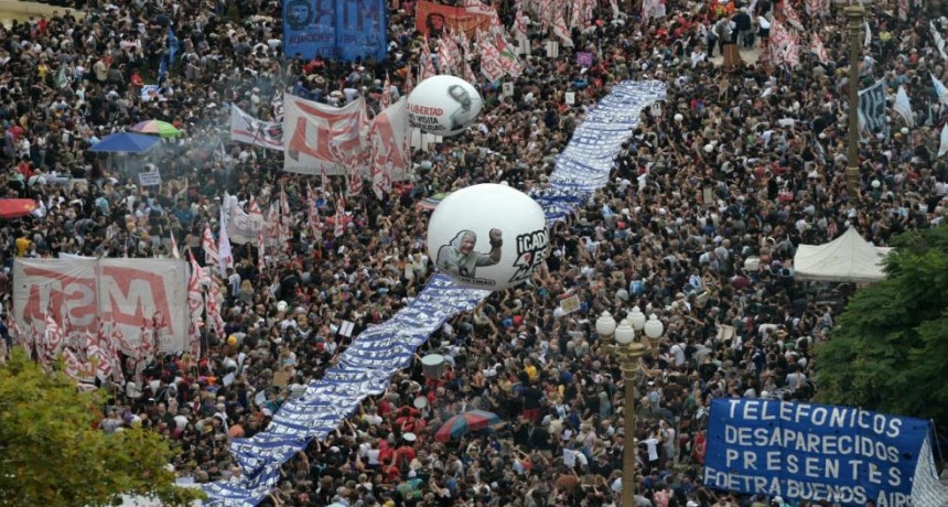 MULTITUDINARIA Y CON ALTO VOLTAJE POL&Iacute;TICO: el 24 de marzo desborda las calles con una consigna que incomoda al poder