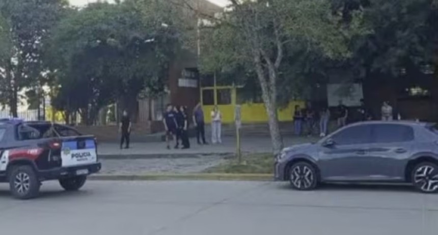 HORROR EN EL AULA: un alumno llev&oacute; un arma, dispar&oacute; en plena escuela y mat&oacute; a un compa&ntilde;ero