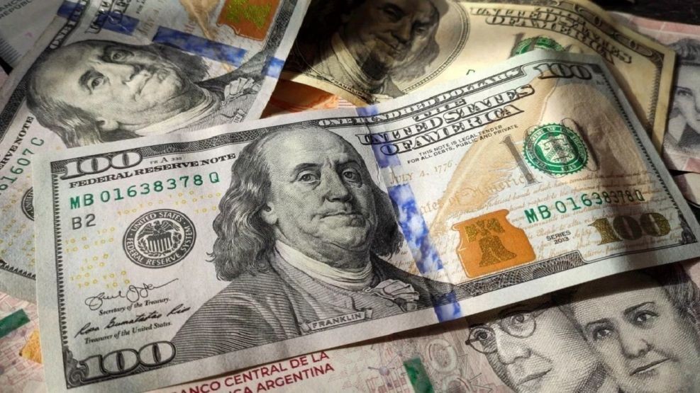 Lluvia de dólares: el FMI giró US$ 12.000 millones y el Gobierno festeja con reservas récord