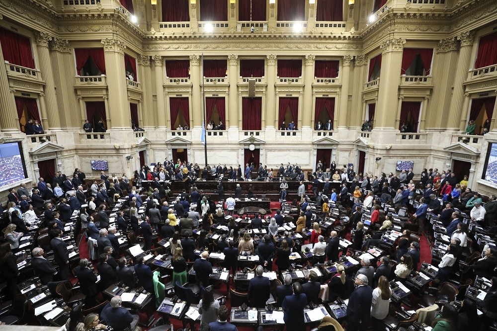 Criptogate sacude el Congreso: la oposición busca arrinconar a Francos y Cúneo Libarona
