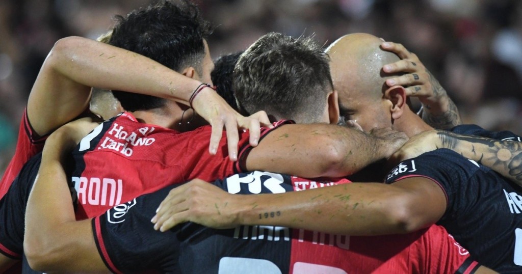 Newell’s ganó y se aferra al milagro: venció a Huracán y sueña con los playoffs