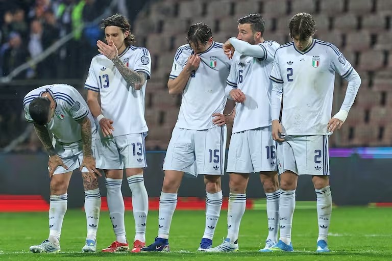 BATACAZO MUNDIAL: Bosnia elimin&oacute; a Italia por penales y la deja afuera por tercera vez consecutiva