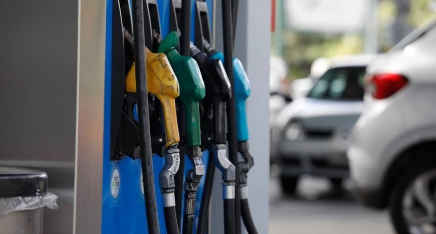 GOLPE AL BOLSILLO: la nafta en Argentina ya es 35% m&aacute;s cara que en Estados Unidos y crece la presi&oacute;n