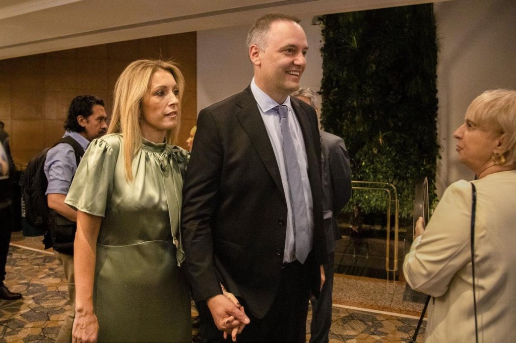 ESC&Aacute;NDALO EN EL GOBIERNO Y SOSPECHAS MILLONARIAS: la Justicia levanta el secreto a Manuel Adorni y analiza su patrimonio