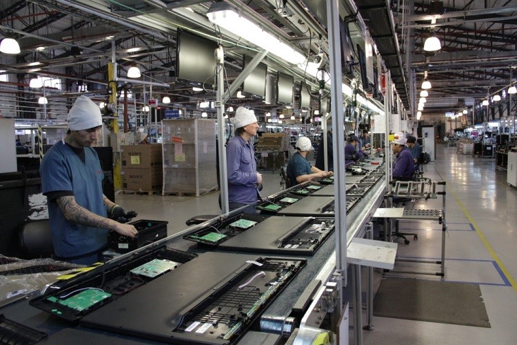 ALERTA ROJA EN LA INDUSTRIA: f&aacute;bricas a media m&aacute;quina y desplome productivo en sectores clave