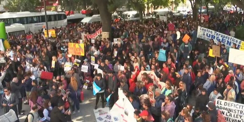 DISCAPACIDAD EN CRISIS: marchas masivas y un reclamo urgente al Gobierno para que &ldquo;cumpla con la ley&rdquo;
