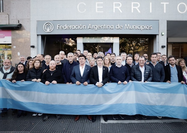 FUERTE CRUCE POR LOS ALIMENTOS: Kicillof reuni&oacute; a intendentes y exige fondos a la Naci&oacute;n