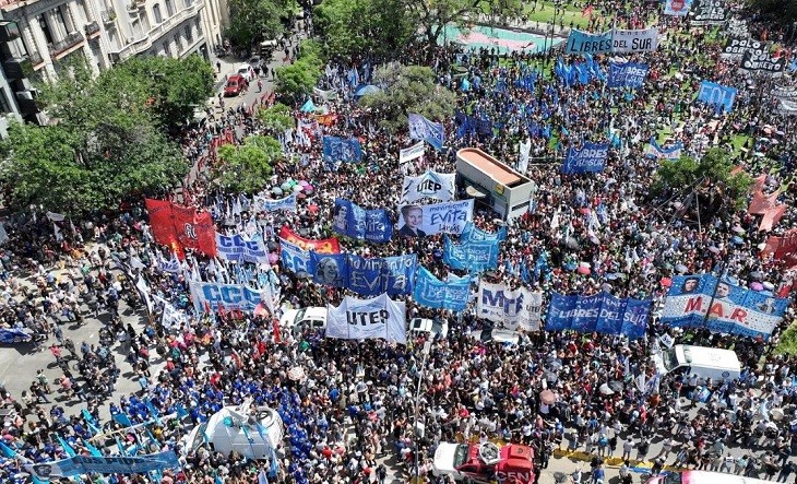 FUERTE RECLAMO SINDICAL: la CGT marcha a Plaza de Mayo con reclamos salariales y homenaje al papa Francisco