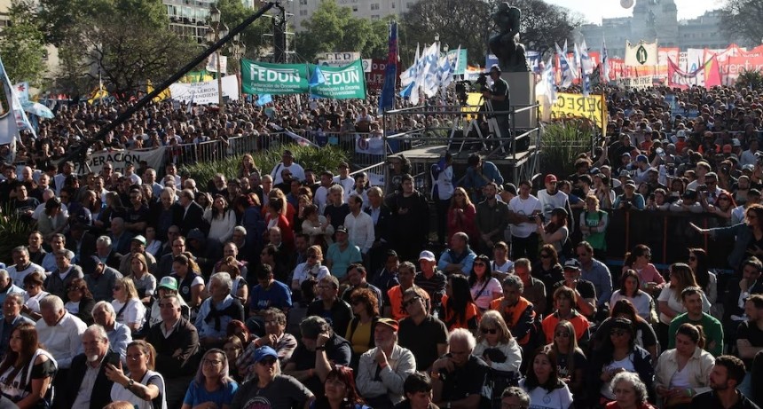 EXPLOTA LA TENSI&Oacute;N SOCIAL: paros, marchas y conflictos en todo el pa&iacute;s contra el Gobierno