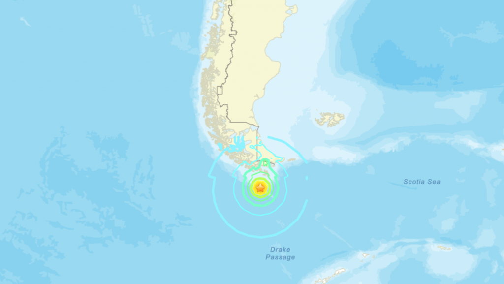 Sismo de 7,5 sacudió Magallanes y lanzan alerta de tsunami