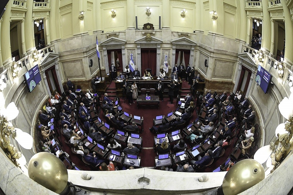 Blindaje total: el Senado protegió a Karina Milei y Caputo y sepultó la interpelación por el escándalo cripto $LIBRA
