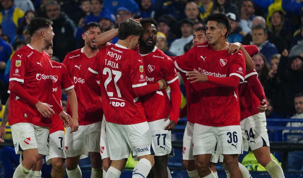 Boca se desploma en La Bombonera: Independiente lo elimina y la hinchada explota de bronca
