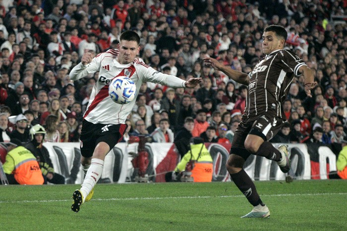 ¡Bomba en el Monumental! Platense eliminó a River por penales y se metió en semifinales