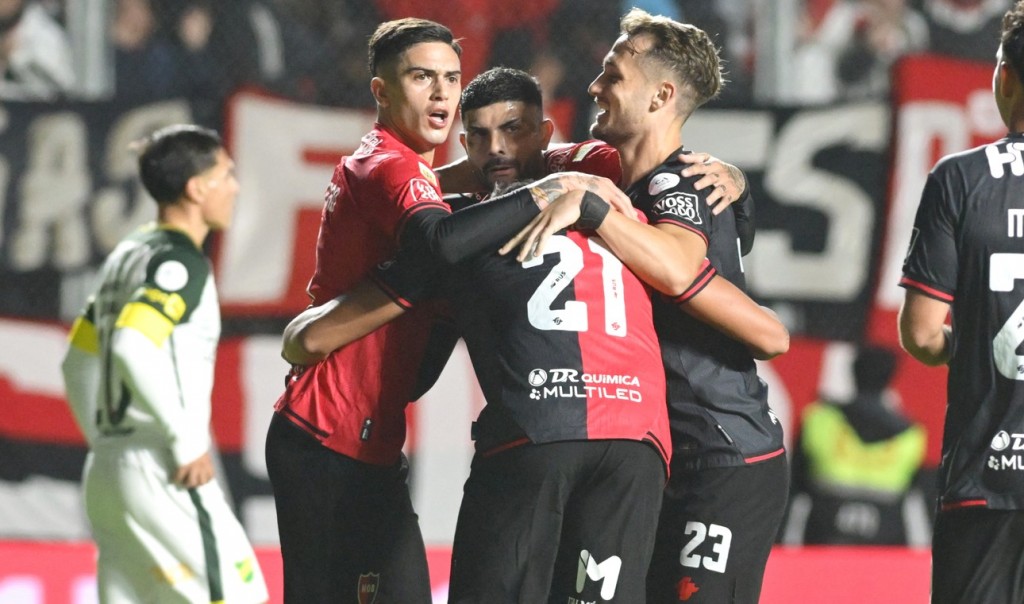 Newell’s eliminó a Defensa y avanza con firmeza en la Copa Argentina