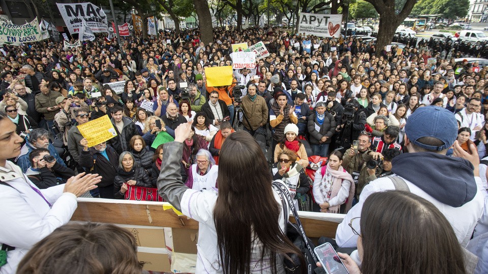Explota el Garrahan: denuncian recortes brutales, desgaste extremo y abandono del Gobierno