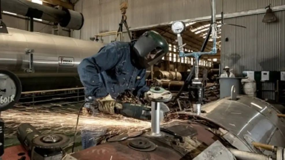 SE AGRAVA LA RECESI&Oacute;N: la actividad volvi&oacute; a caer en marzo y el empleo no encuentra piso