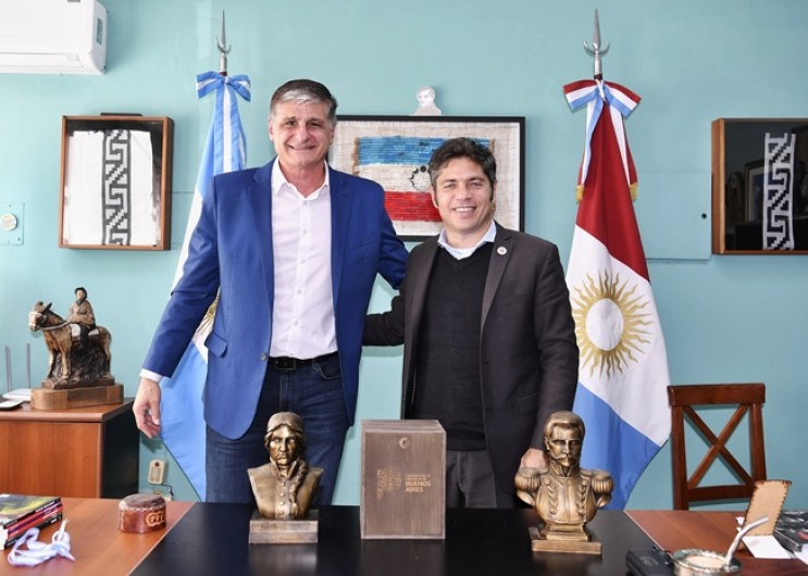 FUERTE GESTO POL&Iacute;TICO EN C&Oacute;RDOBA: Kicillof firm&oacute; acuerdos clave y carg&oacute; contra el ajuste de Milei