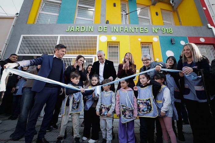 FUERTE CRUCE POR LA EDUCACI&Oacute;N: Kicillof inaugur&oacute; un jard&iacute;n, cuestion&oacute; a Milei y denunci&oacute; recortes en escuelas