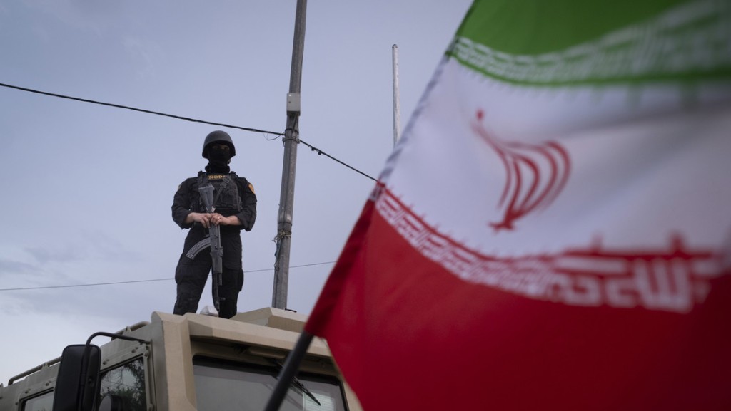 M&Aacute;XIMA TENSI&Oacute;N MUNDIAL: Ir&aacute;n lanz&oacute; una fuerte amenaza a Estados Unidos y advirti&oacute; que puede &ldquo;enviarlos al fondo del mar&rdquo;