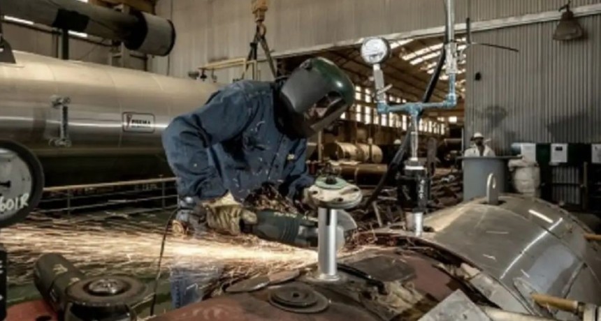 SE AGRAVA LA RECESI&Oacute;N: la actividad volvi&oacute; a caer en marzo y el empleo no encuentra piso