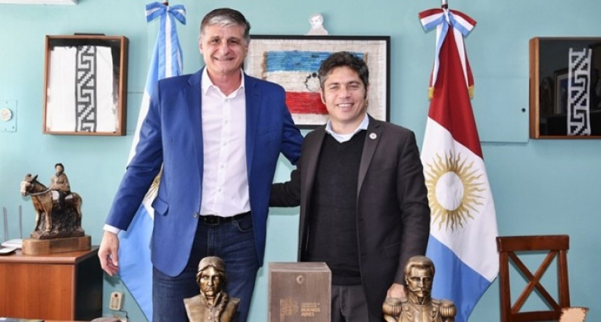 FUERTE GESTO POL&Iacute;TICO EN C&Oacute;RDOBA: Kicillof firm&oacute; acuerdos clave y carg&oacute; contra el ajuste de Milei