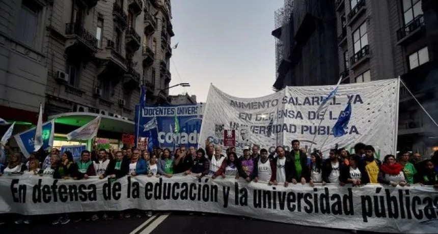 ALARMA EN CASA ROSADA: las universidades vuelven a marchar y la CGT se suma contra Milei